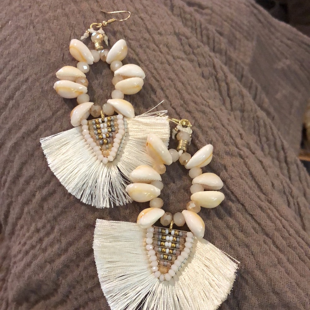 Shell And Fringe Statement Earrings Gorgeous!! - image 1
